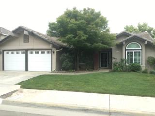 3711 Tenaya Way, Fresno CA  93711-0877 exterior
