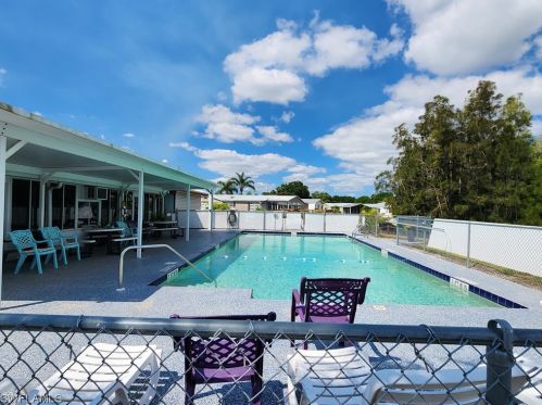 848 Yacht Club Way, Moore Haven FL  33471-2822 exterior