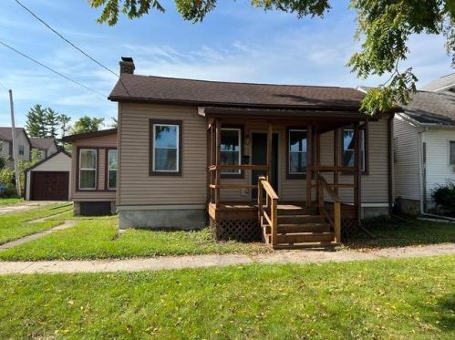 7 Lawton St, Edgerton WI  53534-0021 exterior