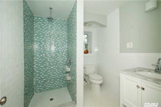 38 Nantwick St, East Atlantic Beach NY  11561-5020 exterior