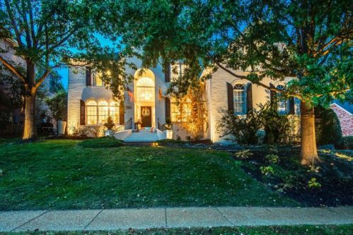 131 Jackson Lake Dr, Franklin, TN 37069-8210