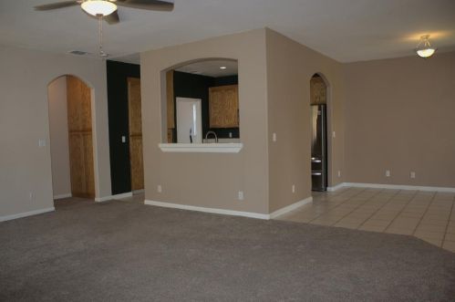 1656 Sierra Creek Dr, Manteca CA  95336-8652 exterior