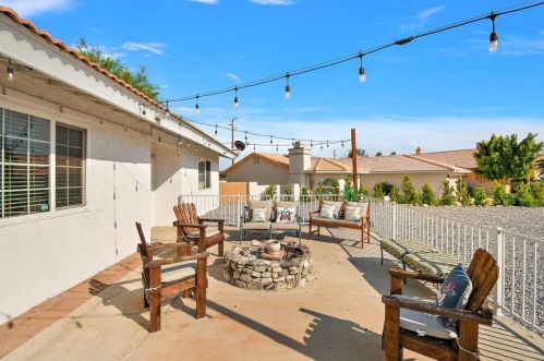 64978 Ray Ct, Desert Hot Springs CA  92240-1447 exterior