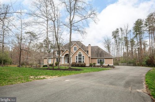 7905 Waterford Dr, Spotsylvania VA  22551-2204 exterior