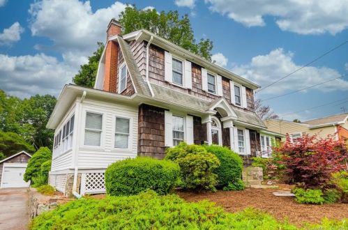 194 Gardner Ave, United States Coast Guard Ac, CT 06320-3054