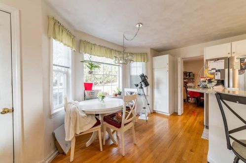 13 Betty St, Lincoln RI  02865-2203 exterior