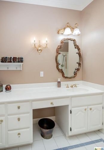 225 Charleston Dr, Victoria TX 77904-3814 exterior