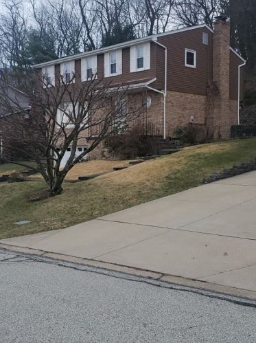 3987 Tuxey Ave, Pittsburgh, PA 15227-3429