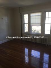 143 Cleveland Ave, Hartford CT  06120-1022 exterior