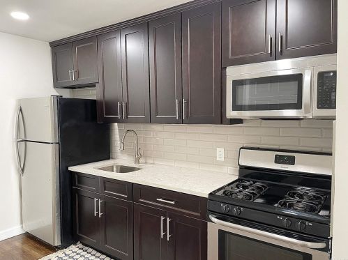 10459 214th St, Jamaica NY  11429-1542 exterior