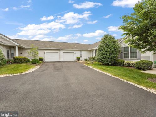 152 Matthew Wood Way, Glen Mills PA  19342-2201 exterior