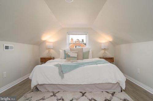 6916 Arlington Blvd, Falls Church VA  22042-1937 exterior