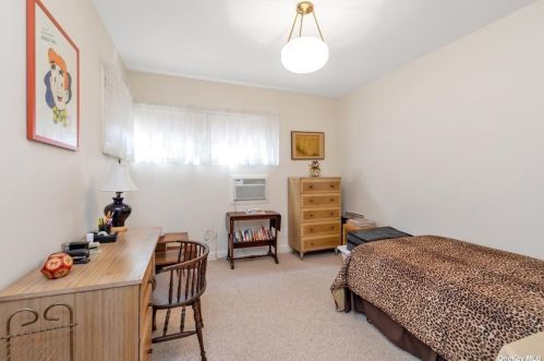 11 Adams St, East Rockaway NY  11518-1705 exterior