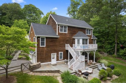 16 Saxony Ln, Woodbury CT  06798-2533 exterior