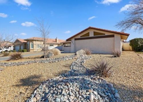 26515 Blue Water Rd, Helendale, CA 92342-7732