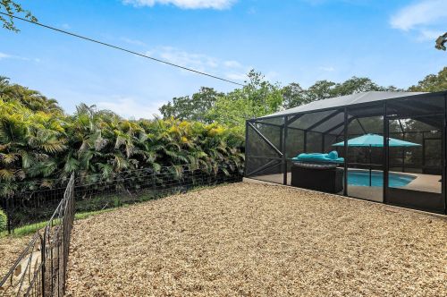 725 Beard Ave, Sebastian FL  32958-4811 exterior