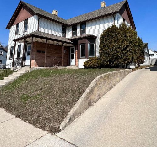 2316 Marshall St, Manitowoc, WI 54220-4845