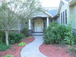 1715 Eagle Valley Ln, Wausau, WI 54403-8149