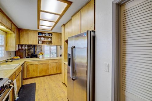 1235 Riv Blf Dr, Valley Home CA 95361-2655 exterior