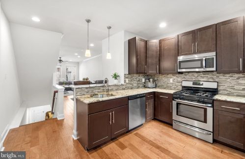 1738 Annin St, Philadelphia PA 19146-3007 exterior