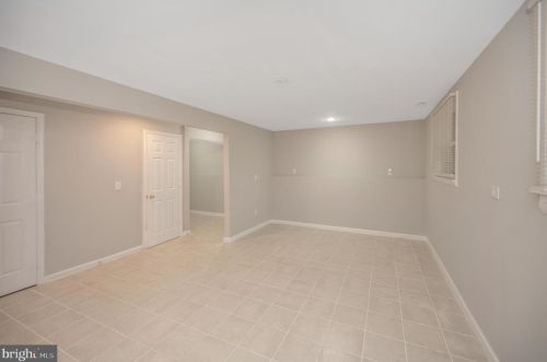 5512 Carousel St, Fredericksburg VA  22407-1205 exterior