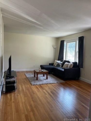 284 Indian Field Rd, Bridgeport CT  06606-1717 exterior