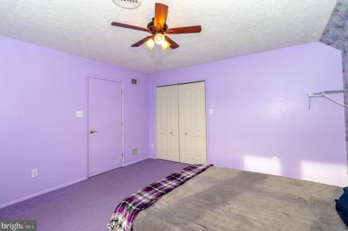 11 Thrush Dr, Carlisle PA  17015-7653 exterior