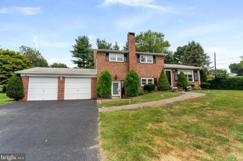 4401 Fairview Ave, Newtown Square, PA 19073-3107