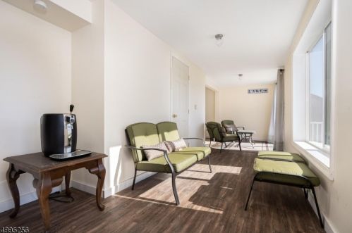 1 Lewis Ln, Belvidere NJ  07823-3123 exterior