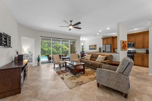 25530 Springtide Ct, Bonita Springs, FL 34135-9508