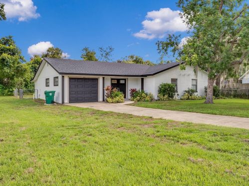605 Northern Oaks Ave, Deland, FL 32724-2946