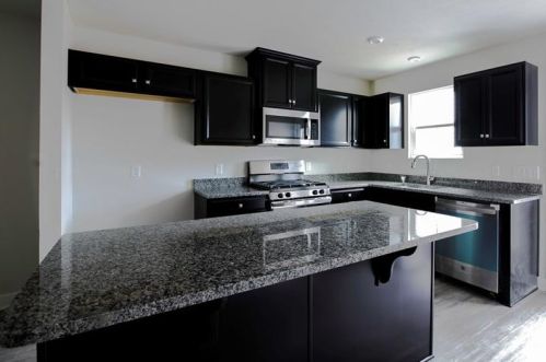 274 Smith Ln, Beaver Falls, PA 15010-1238