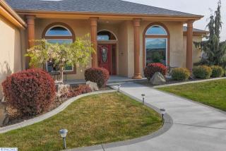 8800 6th Ave, Kennewick, WA 99336-8593