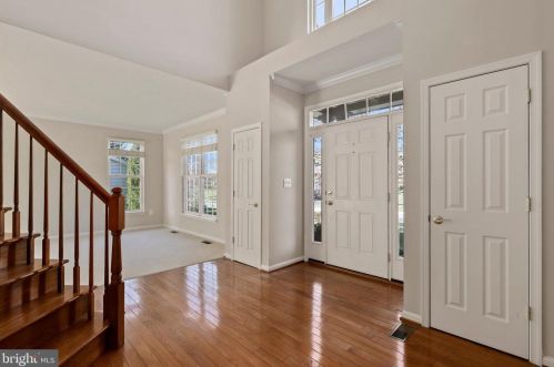 12257 Tulane Fls Dr, Bristow VA  20136-2183 exterior