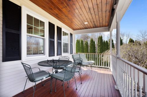 4 Meghan Cir, Salem, NH 03079-2476