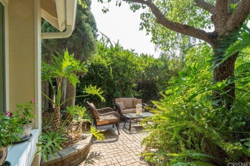 27957 Oregano Cir, Santa Clarita, CA 91350-1658