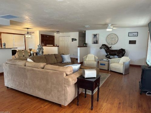545 9th St, Naples FL  34117-2136 exterior