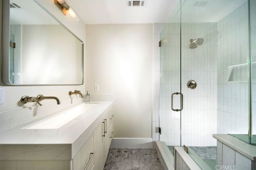 635 Oak Crest Dr, Sierra Madre CA  91024-1130 exterior