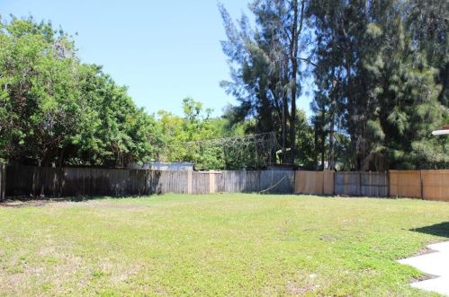 6551 82nd Ave, Pinellas Park FL  33781-1225 exterior