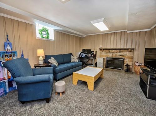 1191 Arrowood Dr, Pittsburgh PA  15243-1801 exterior