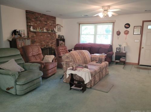 9 Lost Acres Rd, Norwich, CT 06360-4061
