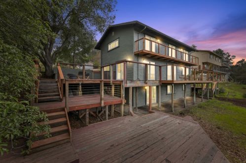 17221 Quail Ct, Morgan Hill, CA 95037-6419
