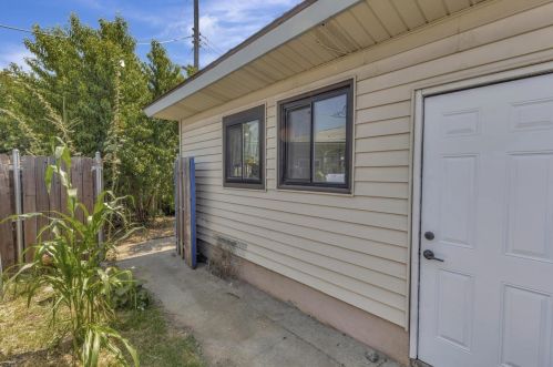 5716 Georgia Dr, North Highlands CA  95660-4725 exterior