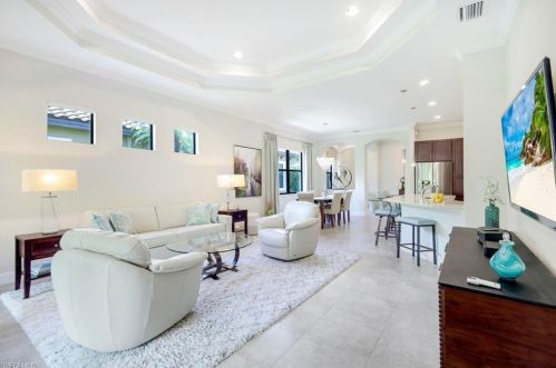 9433 Isla Bella Cir, Bonita Springs FL  34135-7276 exterior