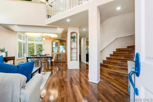 4712 Bryce Cir, Carlsbad CA  92008-4289 exterior