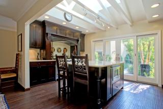 8 Berkshire St, Moraga, CA 94556-1045