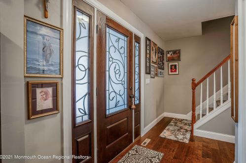 66 Station Rd, Berkeley Township, NJ 08721-2129