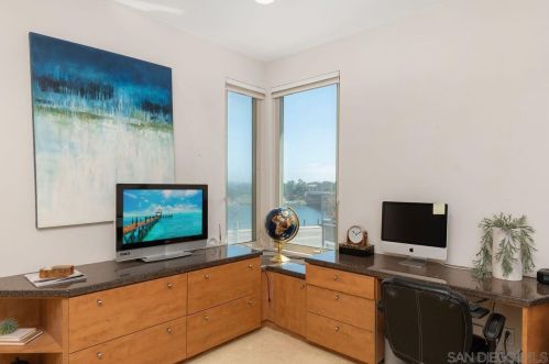 3328 Crown Pt Dr, San Diego CA 92109-6711 exterior