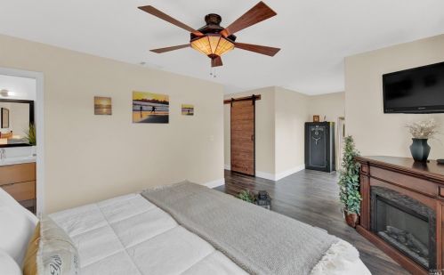 1000 Woodridge Dr, Vacaville CA  95687-6440 exterior