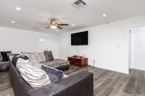 44502 Date Ave, Lancaster CA 93534-3515 exterior